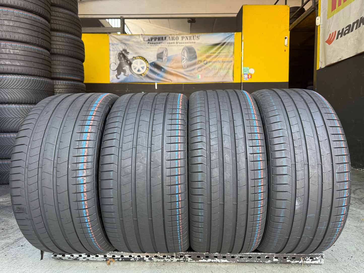 Usato: 4 Pneumatici Pirelli P Zero PZ4 275/35R22 104Y + 315/30R22 107Y XL Estive 90% Residui DOT 2026