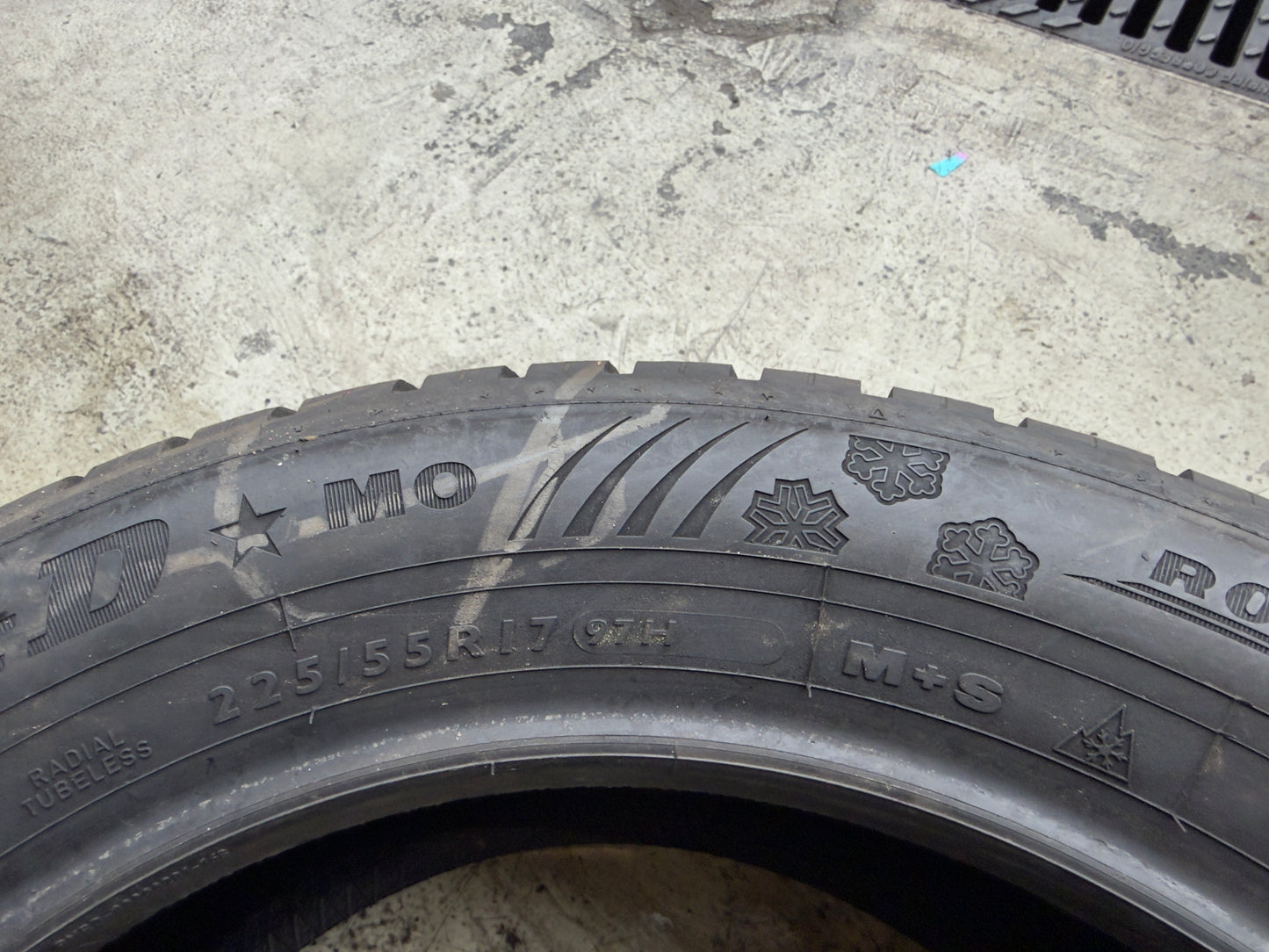 Usato: 4 Gomme 225/55R17 97H Dunlop Invernali 85% residui
