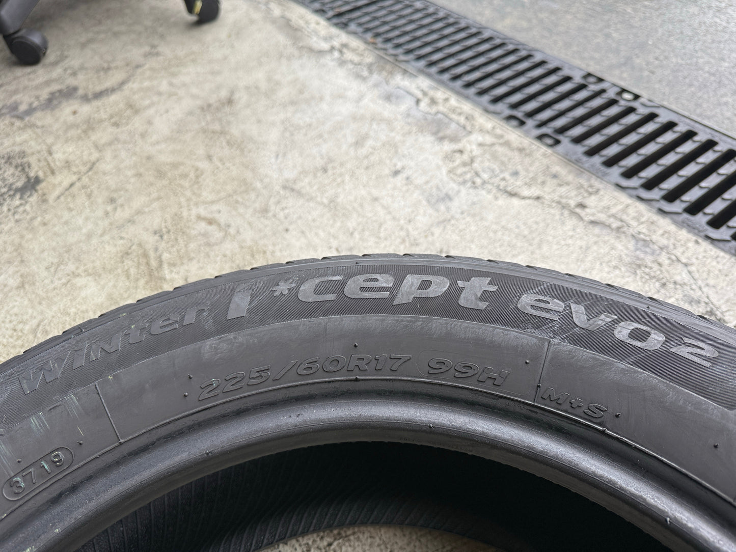 Usato: 4 Gomme 225/60R17 99H Hankook Invernali 70% residui