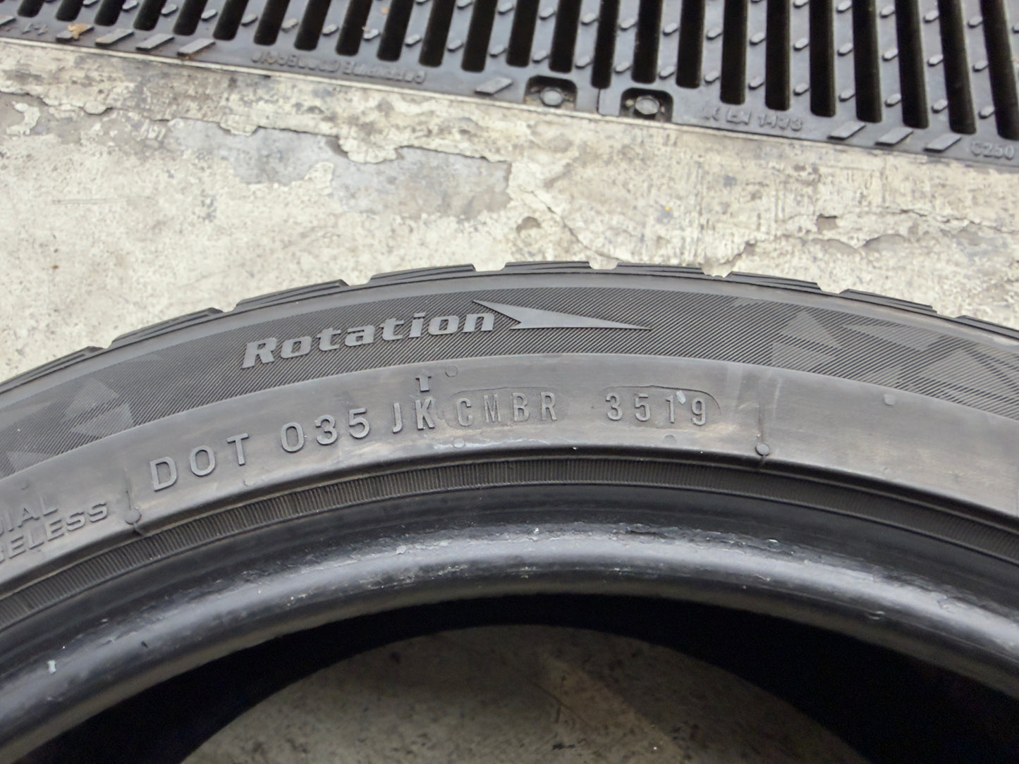 Usato: 4 Gomme 245/40R18 97V XL Nexen Invernali 75% residui