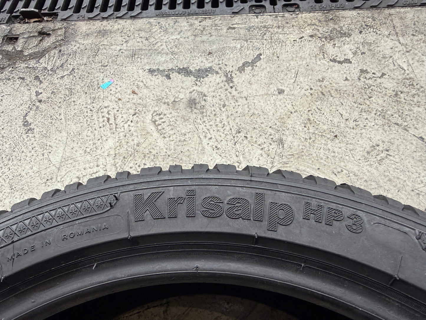 Usato: 4 Gomme 225/40R18 92V Kleber Invernali 85% residui