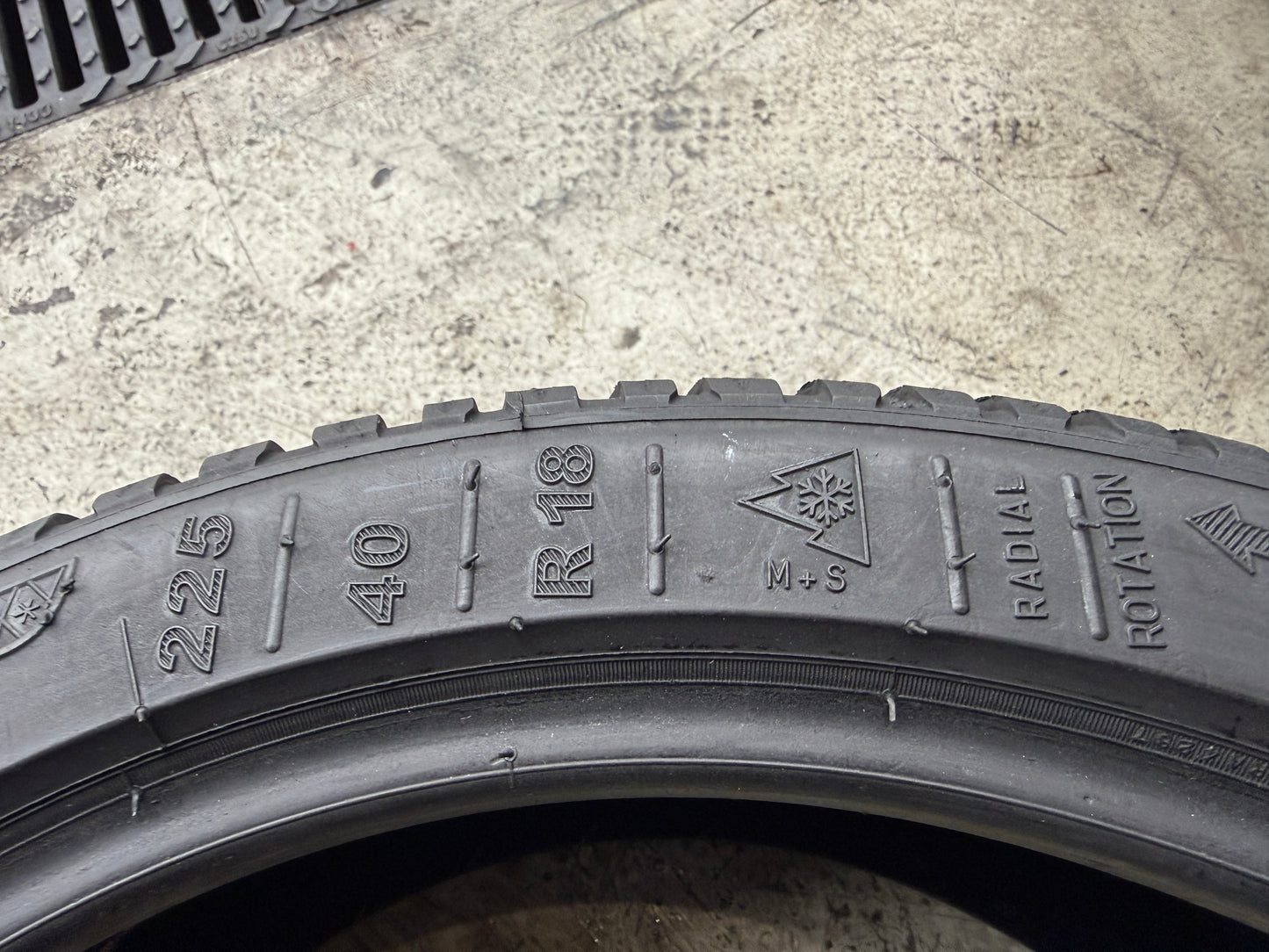 Usato: 4 Gomme 225/40R18 92V Kleber Invernali 85% residui