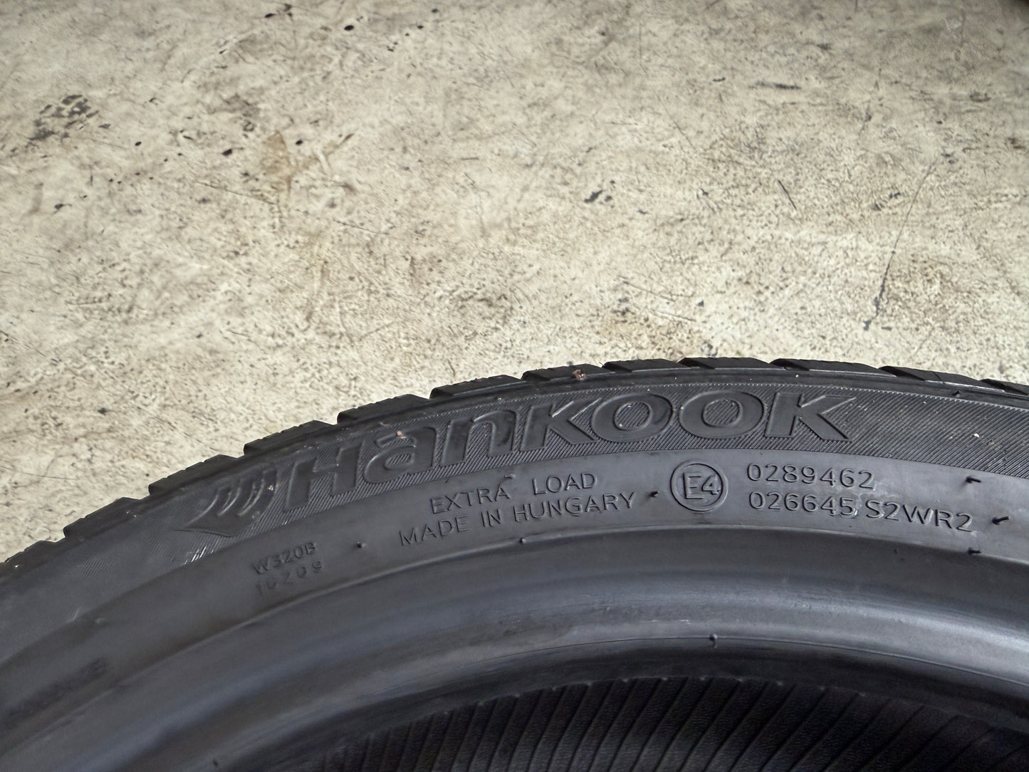 Usato: 2 Gomme 225/45R18 95V XL Hankook RFT Invernali 80% residui