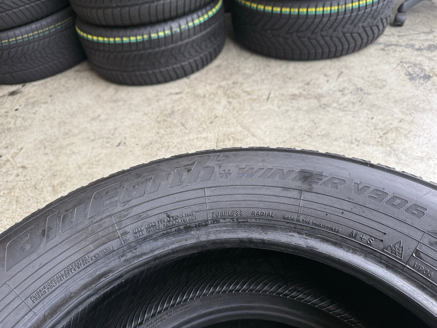 Usato: 2 Gomme 215/65R17 99V Yokohama Invernali 85% residui