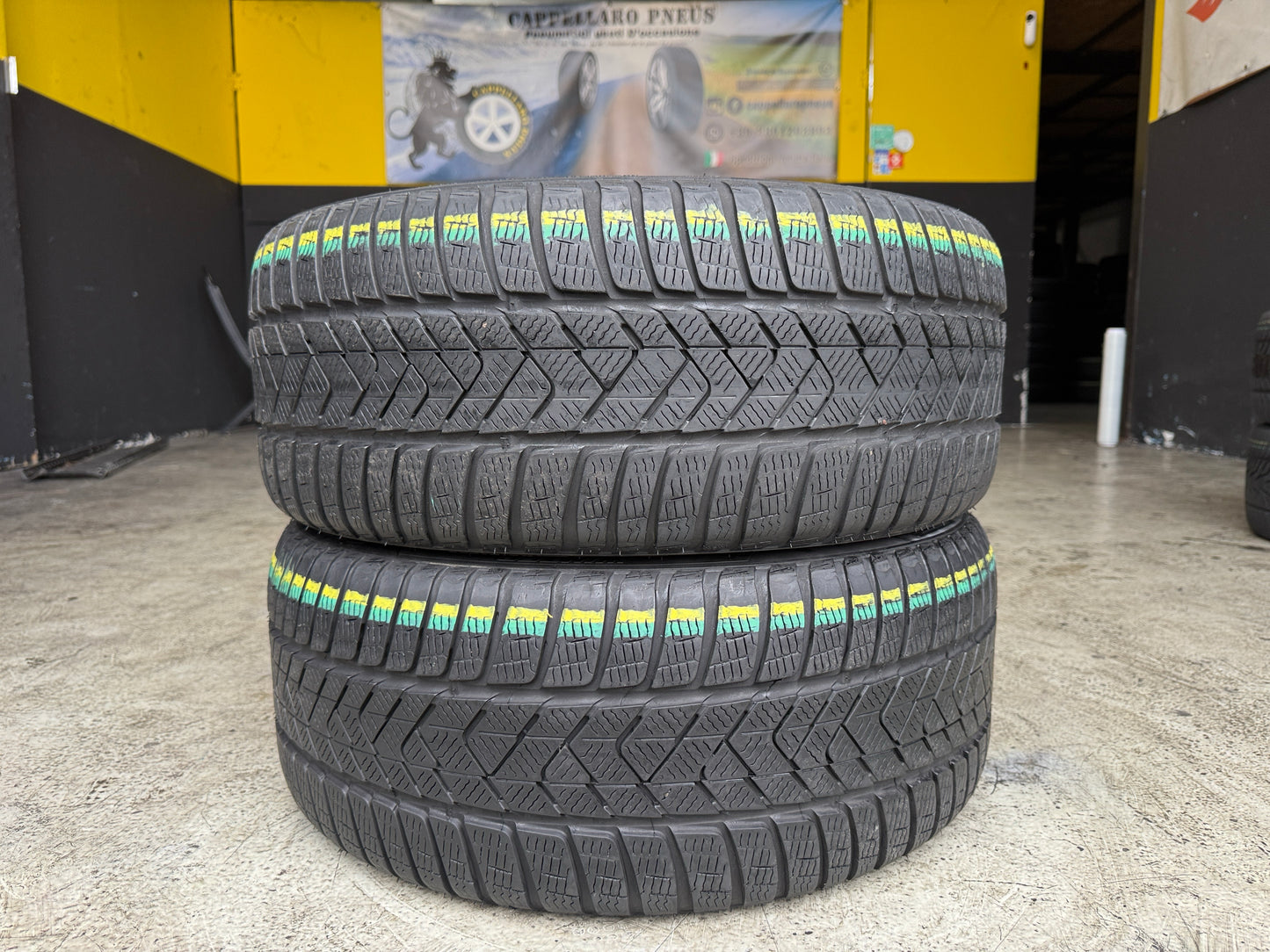 Usato: 2 Gomme 255/35R19 96H XL Pirelli RFT Invernali 80% residui