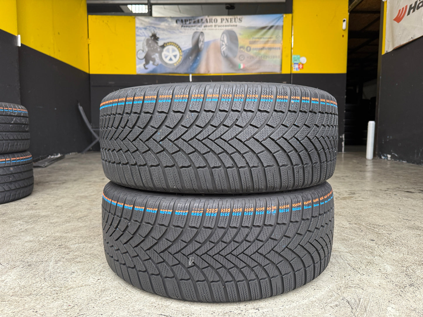 Usato: 2 Gomme 235/45R19 99V Bridgestone Invernali 85% residui