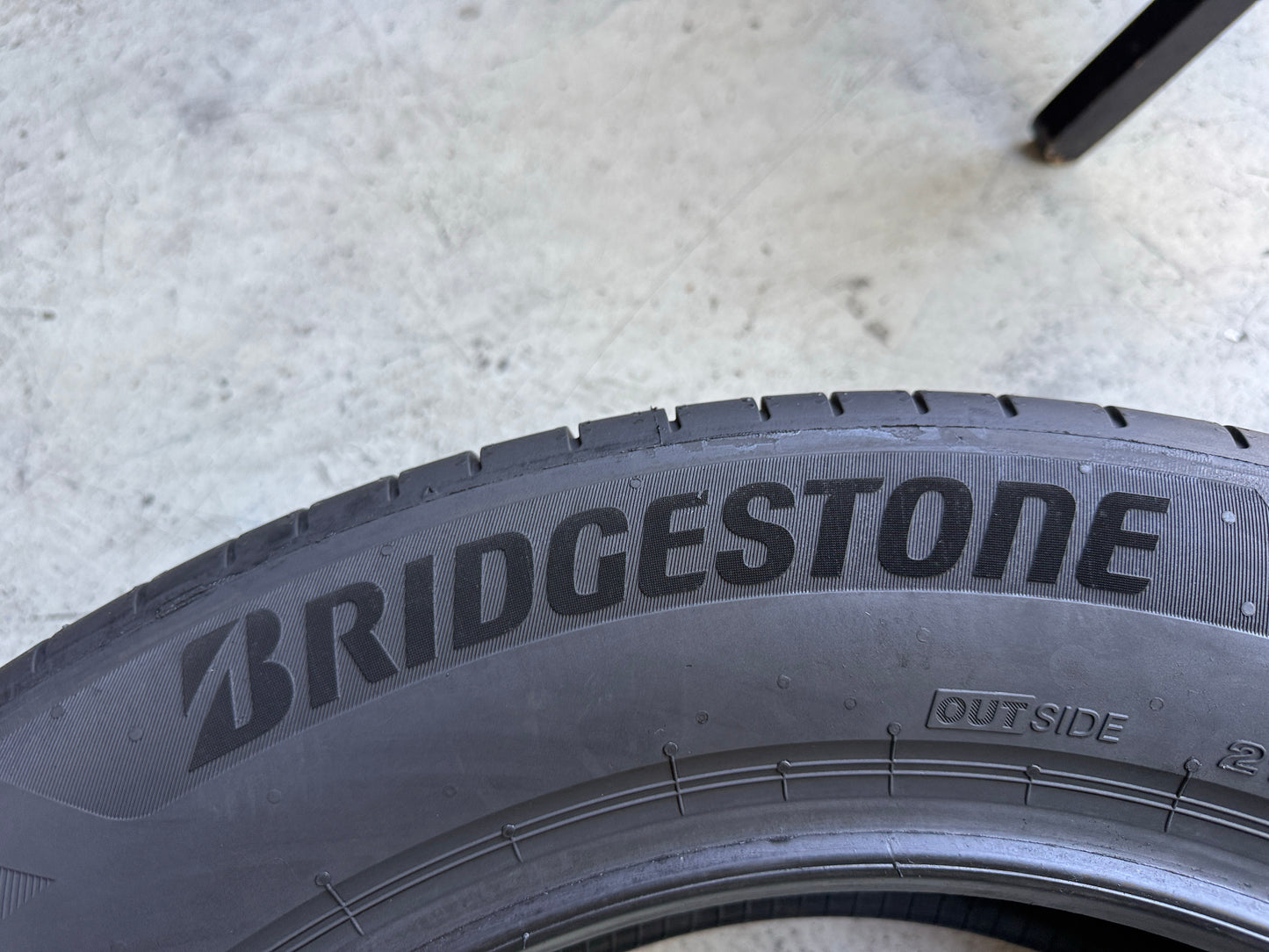 Usato: 4 Pneumatici Bridgestone Turanza 6 215/60R17 96H Enliten Estivi 95% Residui