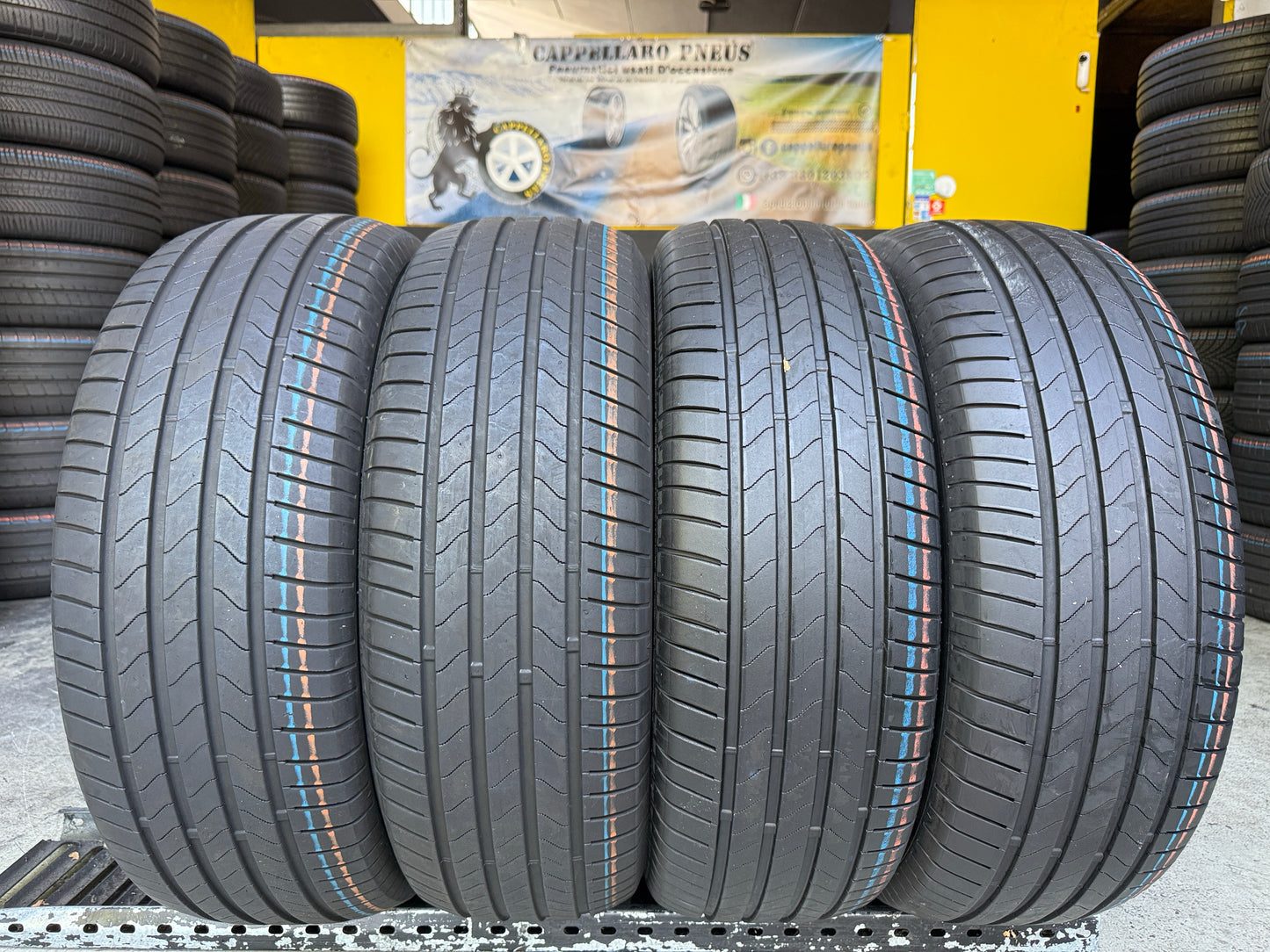 Usato: 4 Pneumatici Bridgestone Turanza 6 Enliten 235/60R18 107W XL Estivi 85-90% Residui
