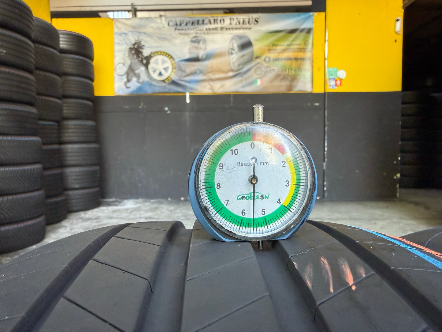 Usato: 4 Pneumatici Goodyear Eagle F1 Asymmetric 6 225/40R18 92Y XL MFS Estivi 85% Residui