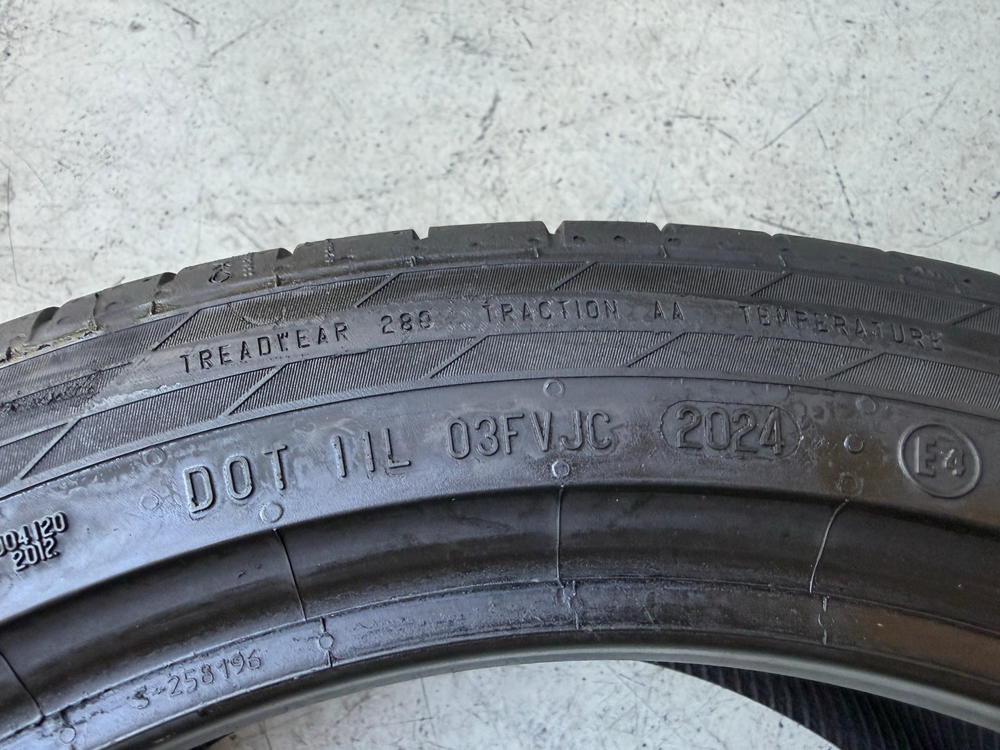 Usato: 4 Pneumatici Continental ContiSportContact 5 215/45R17 91W XL Estivi 90% Residui