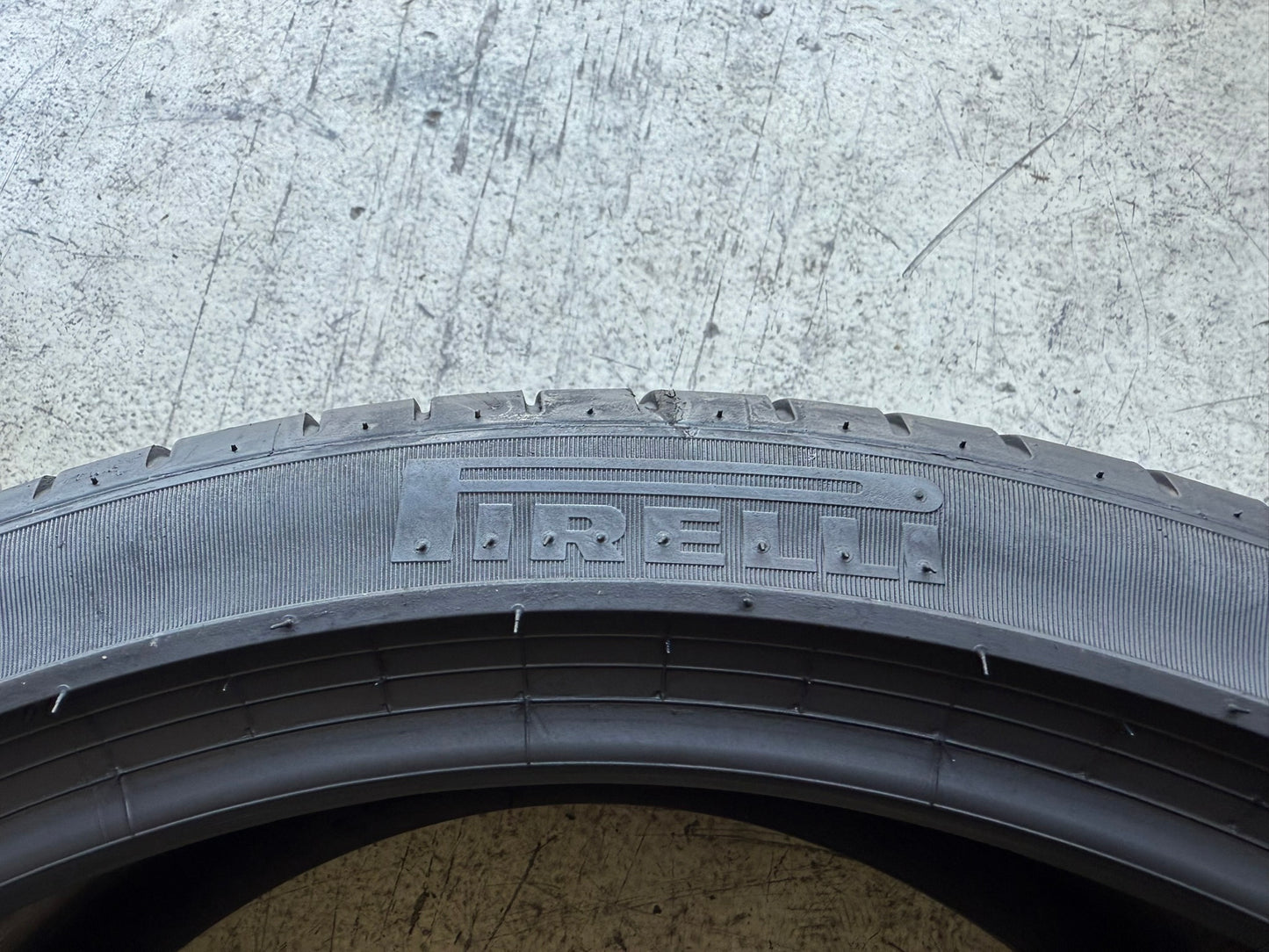 Usato: 4 Gomme x2 315/30R22 e x2 275/35R22 Pirelli estive 85% residui DOT: 2023
