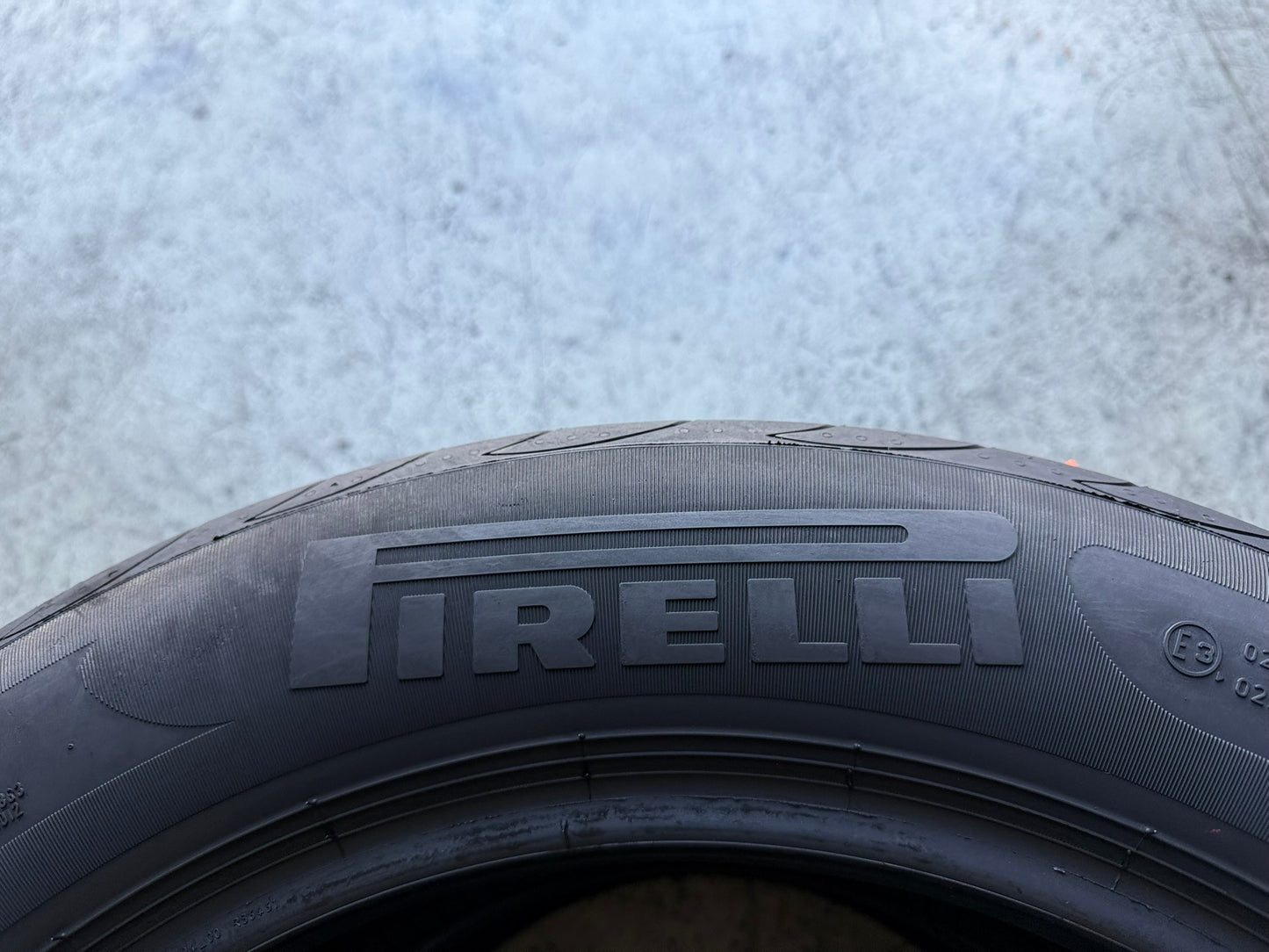 Usato: 2 Gomme 225/55R17 101W XL Pirelli Estivi 80% Residui