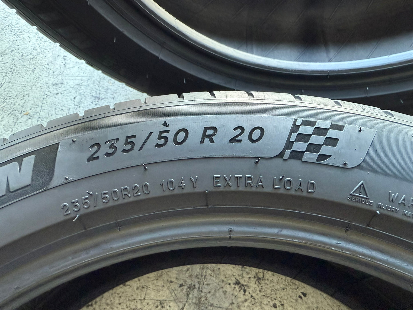 Usato: 2 Gomme 235/50R20 104Y XL Michelin Estivi 85% Residui