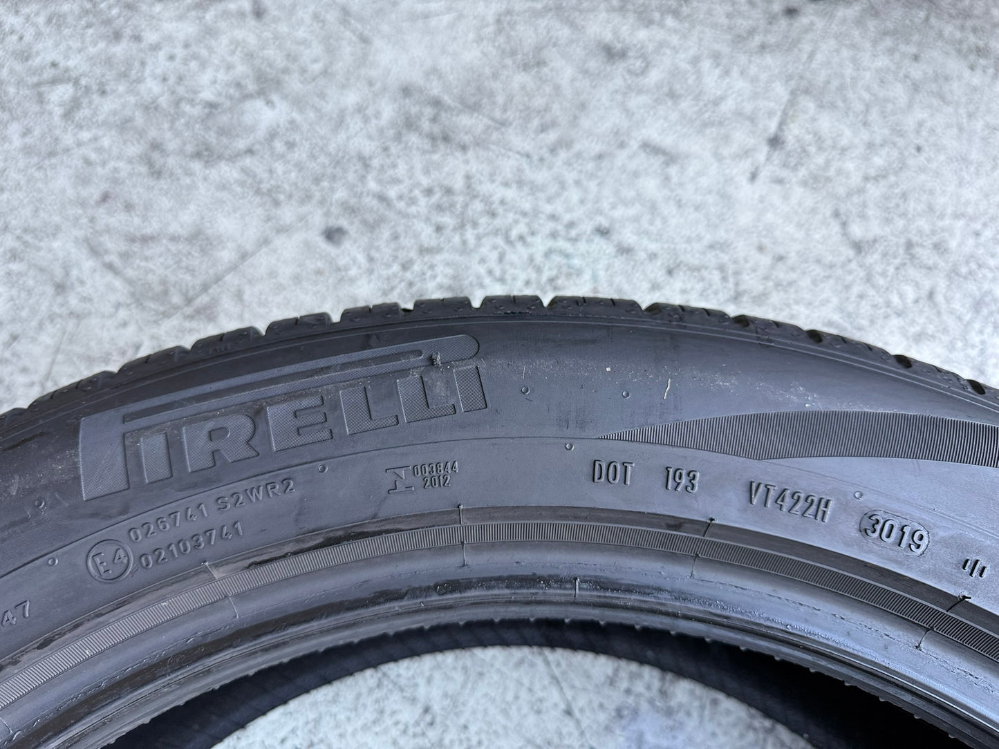Usato: 4 Gomme 235/50R20 104W XL Pirelli 4 Stagioni 80/90% residui