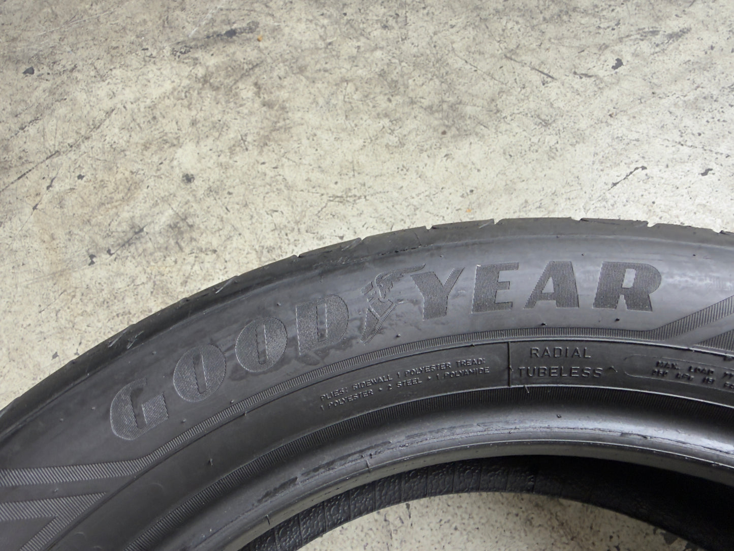 Usato: 4 Pneumatici Goodyear EfficientGrip 2 SUV 225/55R19 99V Estivi 90-95% Residui