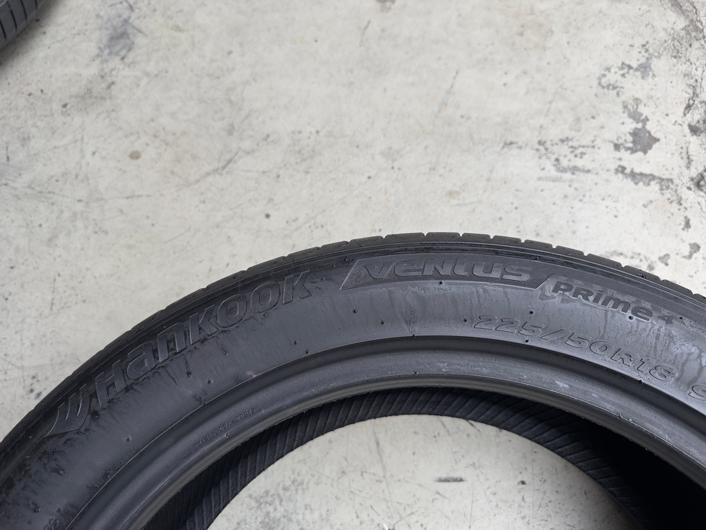 Usato: 4 Pneumatici Hankook Ventus Prime 4 K135 225/50R18 99W XL Estivi 90% Residui