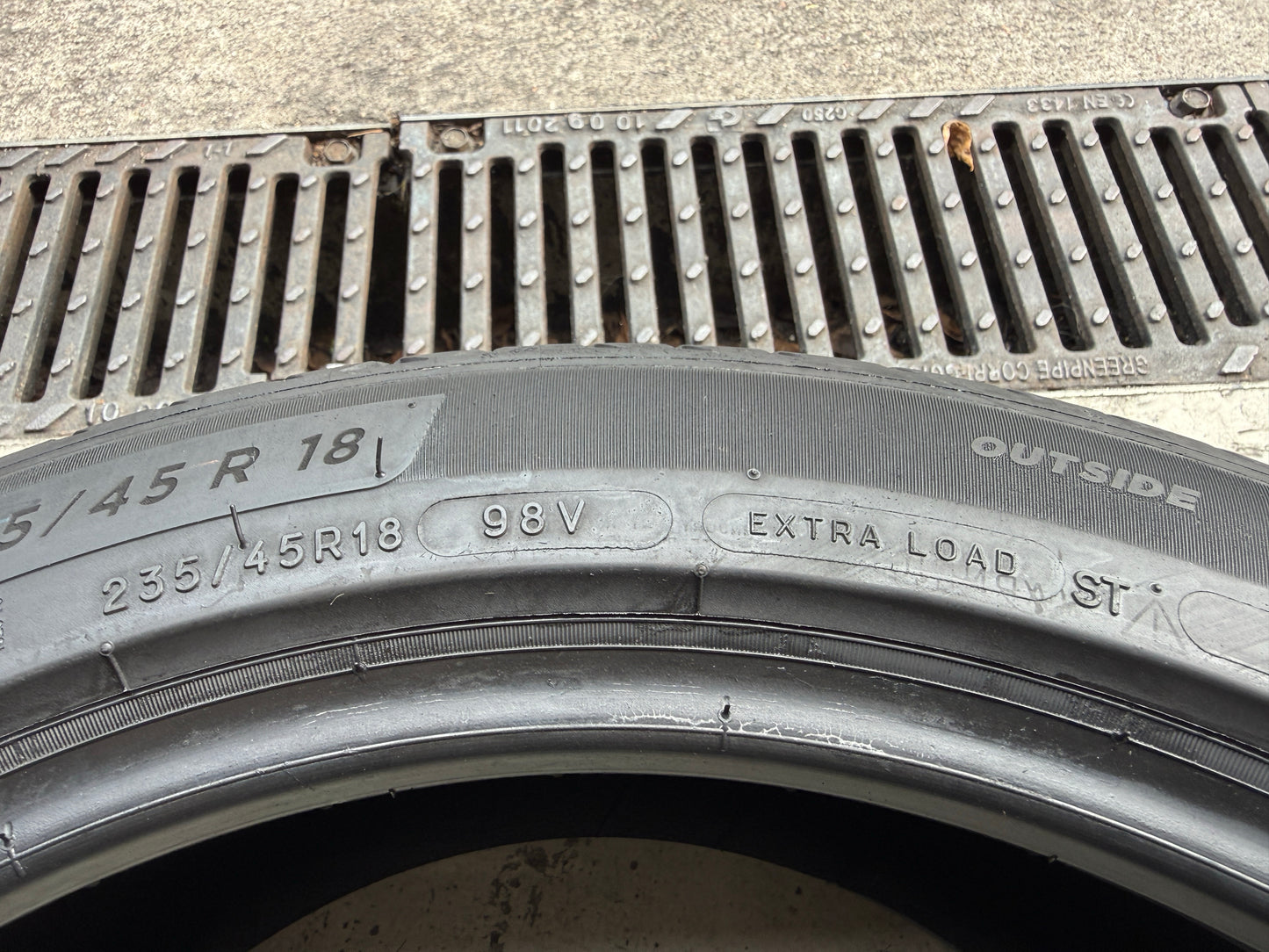 Usato: 4 Pneumatici Michelin e.Primacy 235/45R18 98V XL T2 Acoustic Estivi 80% Residui