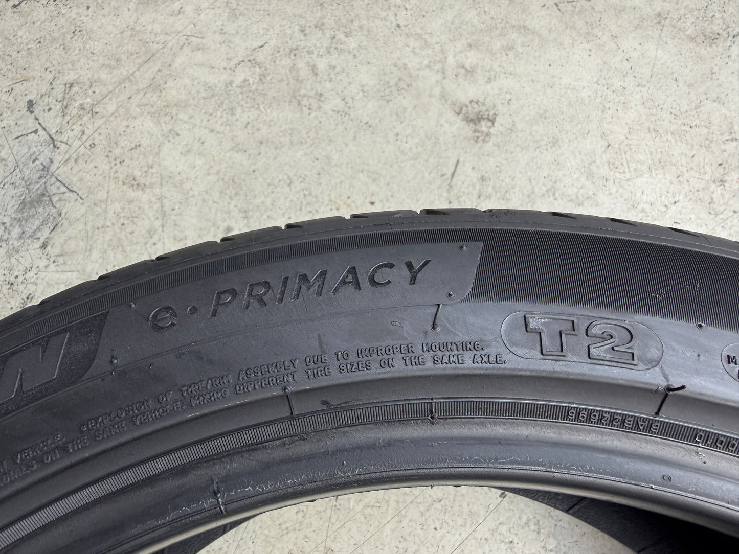 Usato: 4 Pneumatici Michelin e.Primacy 235/45R18 98V XL T2 Acoustic Estivi 80% Residui