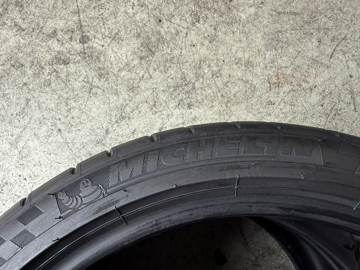 Usato: 2 Gomme 225/40R18 92Y XL Michelin Estivi 99% Residui