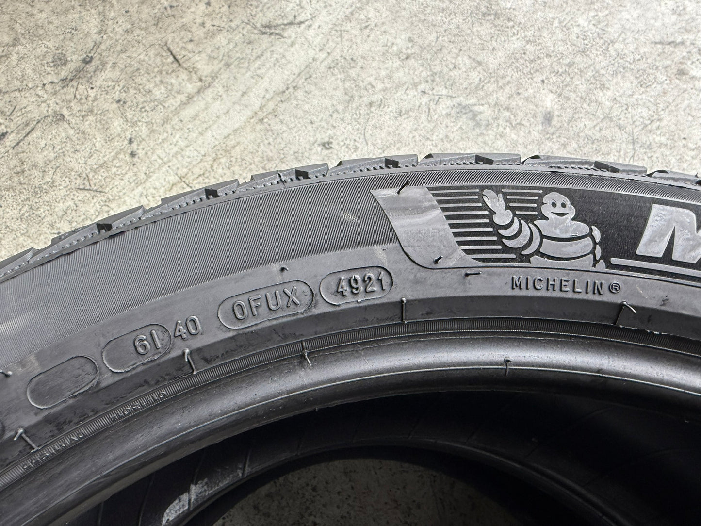 Usato: 2 Gomme 275/40R22 108V XL Michelin Invernali 95% Residui