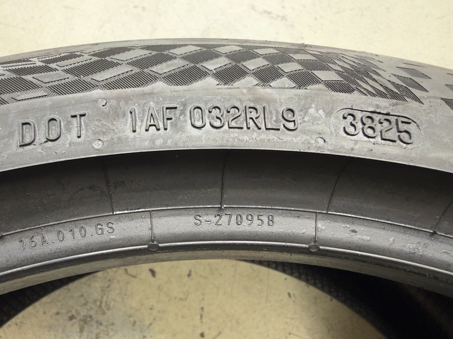 Usato: 2 Pneumatici Continental SportContact 7 225/40R18 92Y XL Estivi 85% Residui