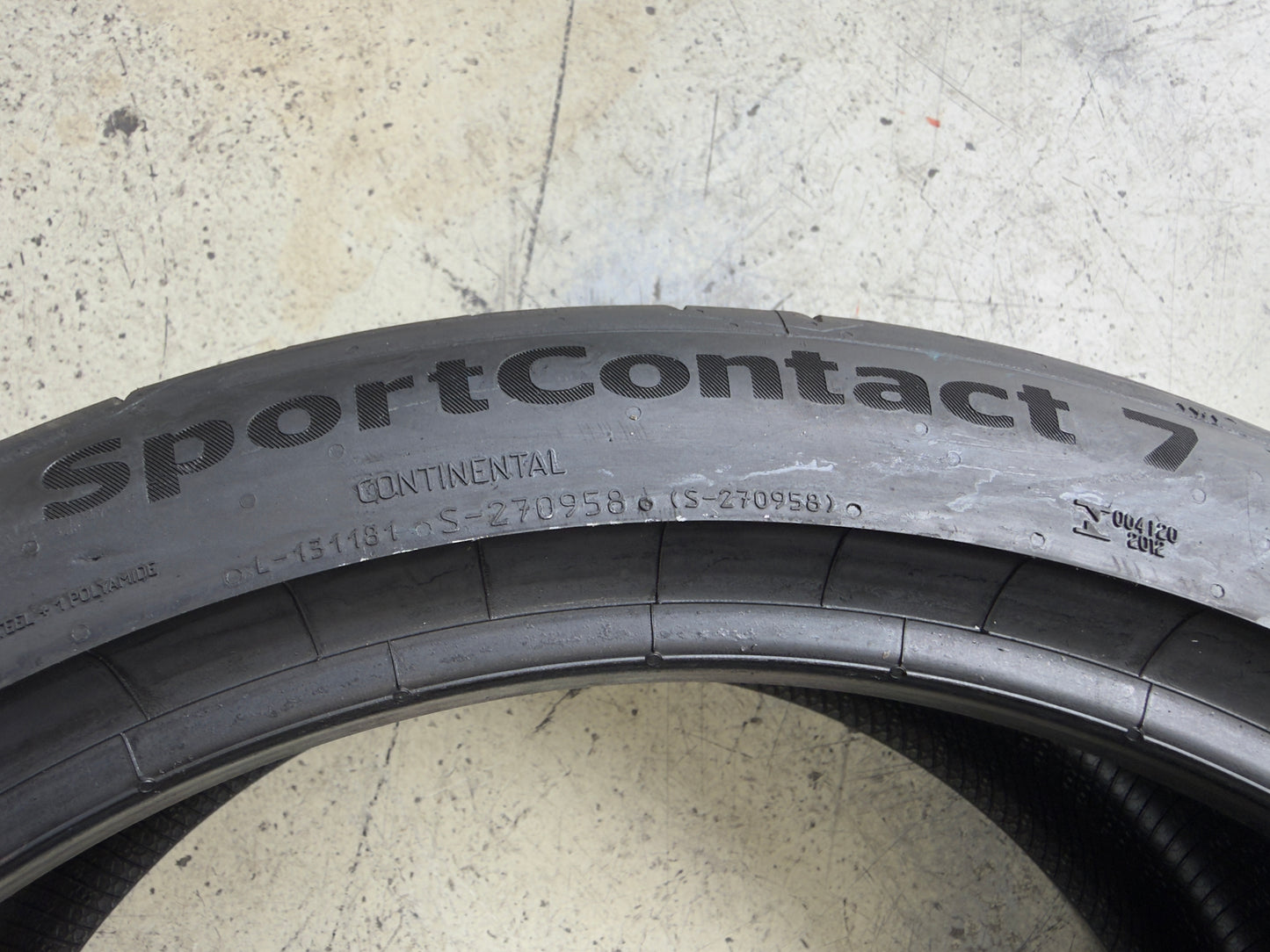 Usato: 2 Pneumatici Continental SportContact 7 225/40R18 92Y XL Estivi 85% Residui