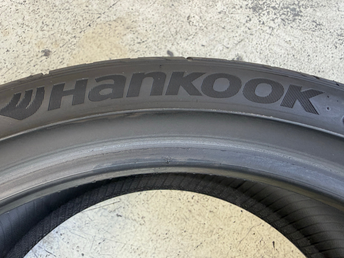 Usato: 2 Pneumatici Hankook Ventus S1 evo 225/40R18 92Y Estivi 80% Residui