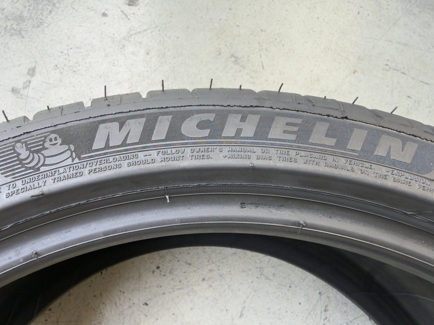 Usato: 2 Pneumatici Michelin Pilot Sport 4 225/40R18 92Y XL Estivi 90% Residui