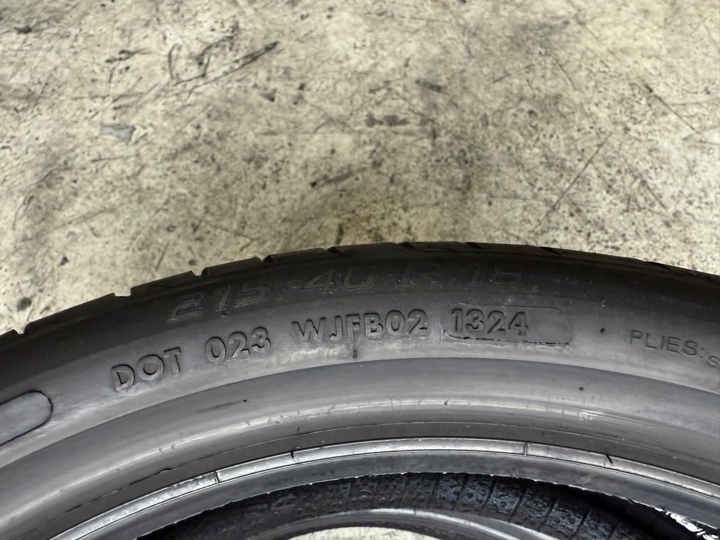 Usato: 2 Gomme 215/40R18 89Y XL Vredestein Estive 90% Residui