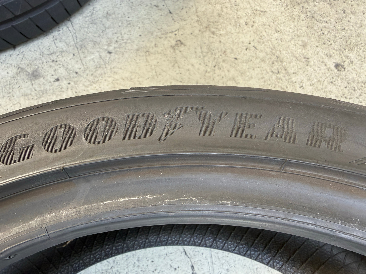 Usato: 2 Pneumatici Goodyear Eagle F1 SuperSport 225/40R18 92Y XL Estivi 85% Residui