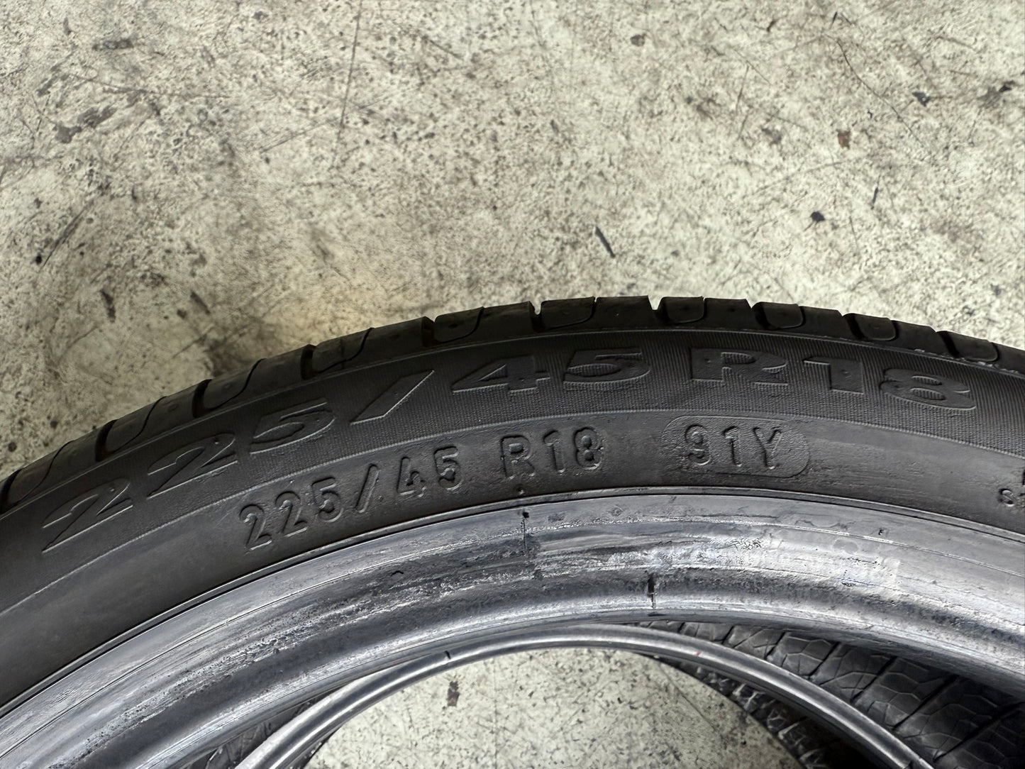Usato: 2 Gomme 225/45R18 91Y Pirelli Runflat Estive 90% Residui