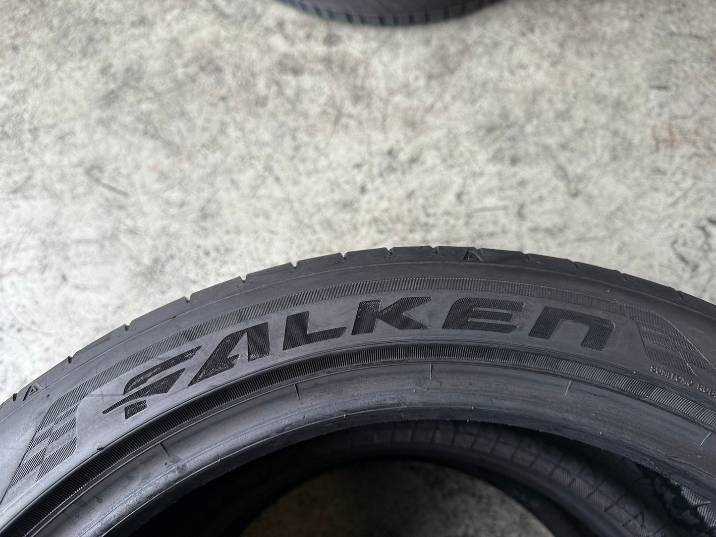 Usato: 2 Gomme 225/45R18 95Y XL Falken Estive 95% Residui