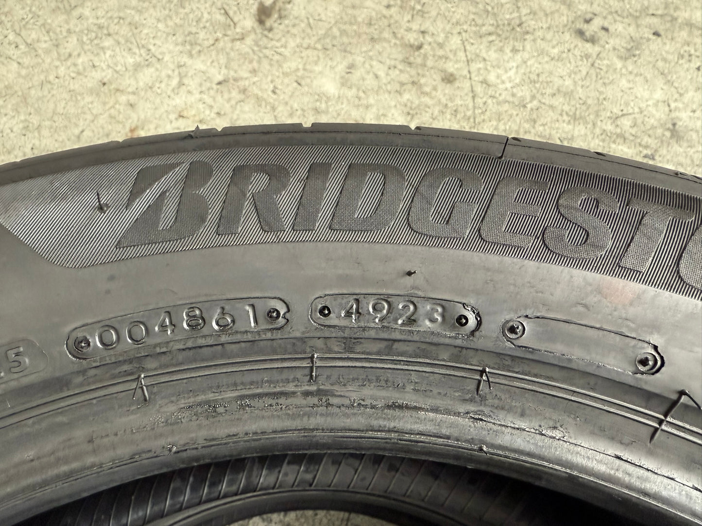 Usato: 2 Gomme 225/55R18 98V Bridgestone Pneumatici Estivi 95% Residui