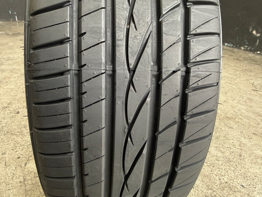 Pari al Nuovo: 1 Gomma 215/40R18 89W XL Sumitomo Estiva solo 500km Percorsi