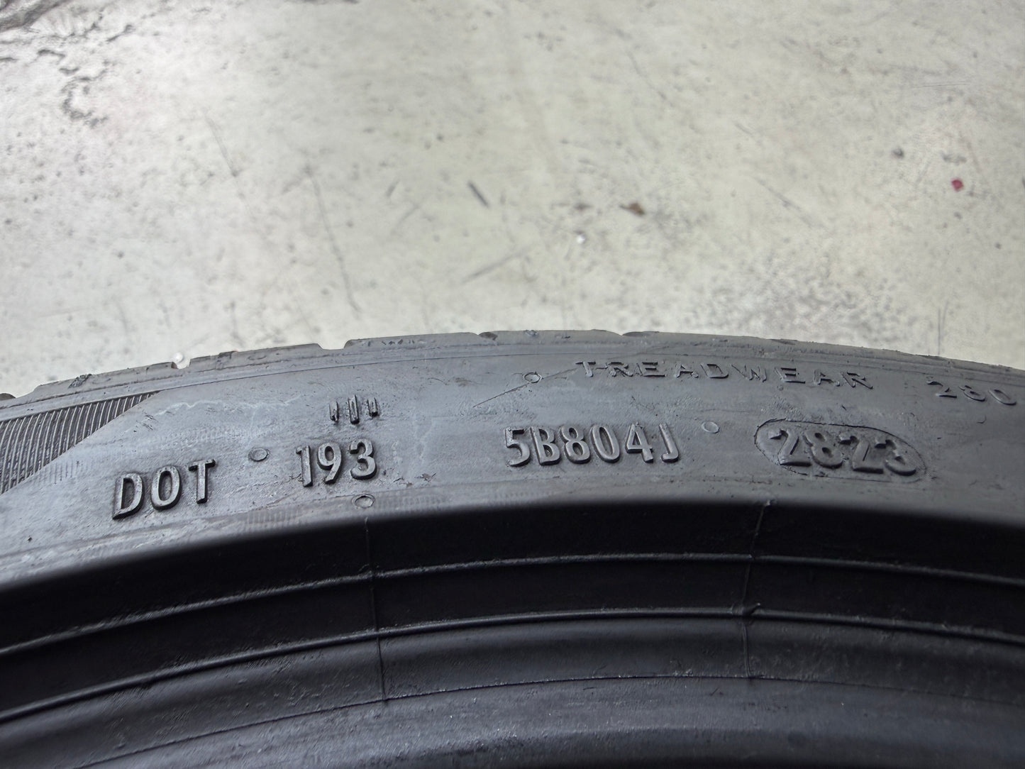Usato: 2 Pneumatici Pirelli P Zero (PZ4) 215/40R18 89Y XL HN Estivi 85% Residui