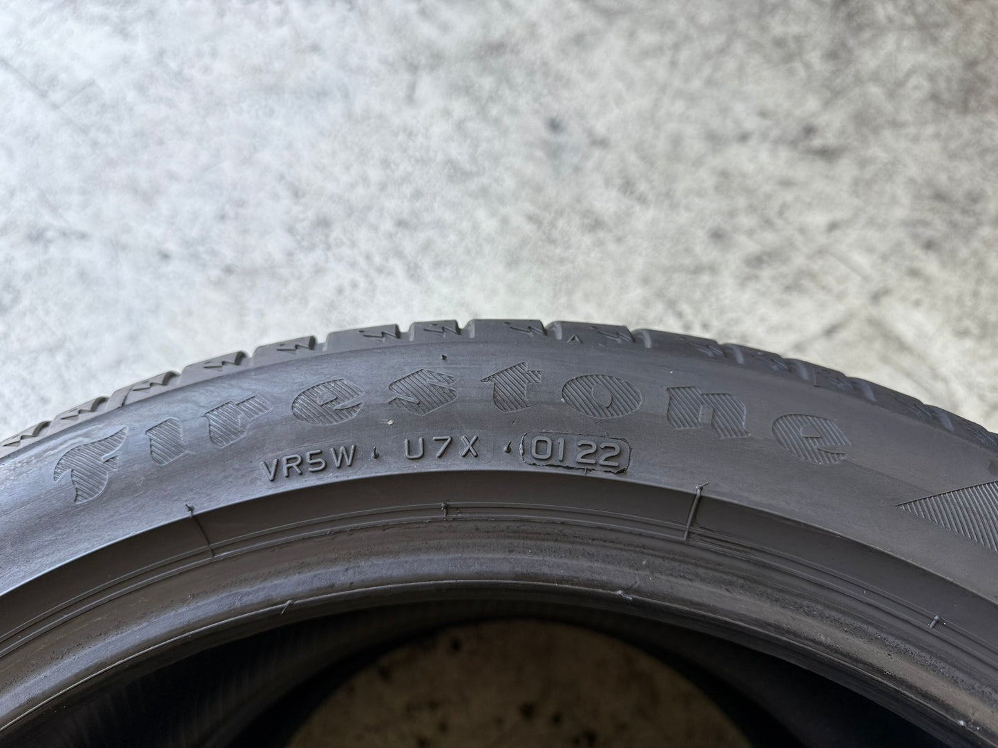 Usato: 2 Gomme 255/40R19 100Y XL Firestone Estive 85% Residui