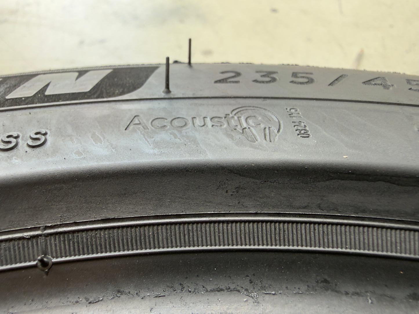 Usato: 2 Pneumatici Michelin e.Primacy 235/45R18 98V XL Seal Inside Acoustic T2 Estivi 75% Residui