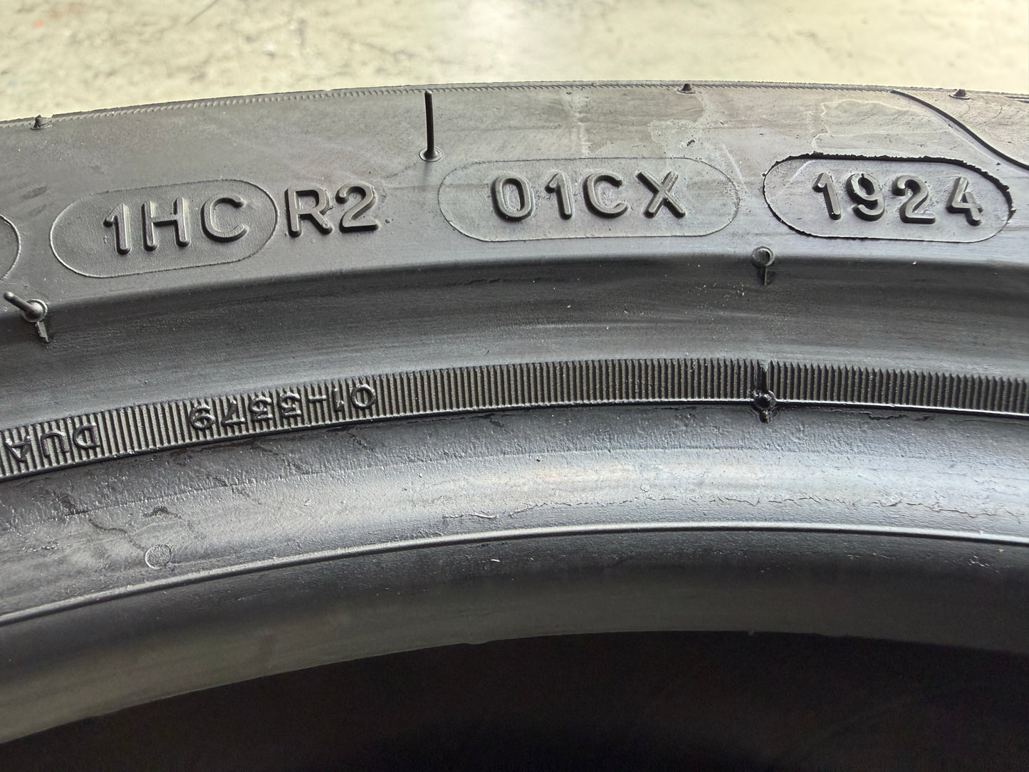 Usato: 2 Pneumatici Michelin CrossClimate 2 SUV 225/45R19 96W XL 4 Stagioni 90% Residui