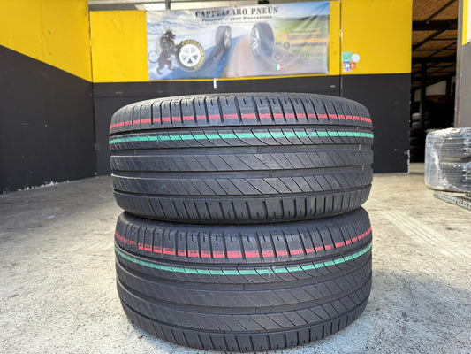 Usato: 2 Gomme 235/40R19 96Y XL Kleber Estive 80% Residuo