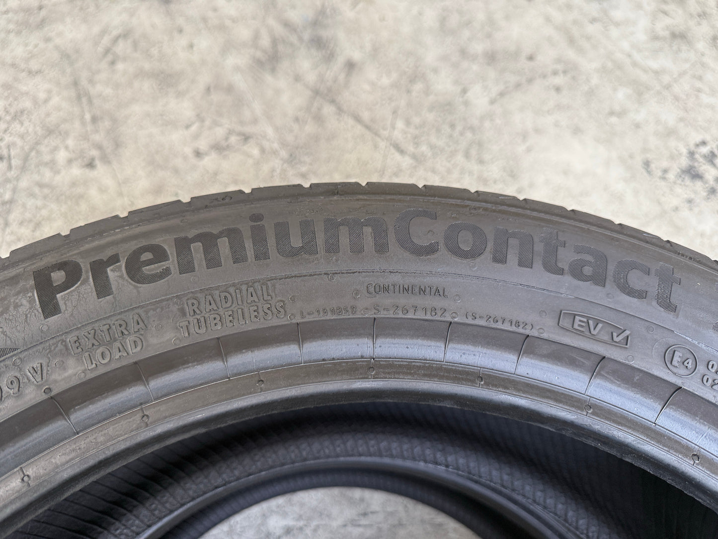 Usato: 2 Pneumatici Continental PremiumContact 7 215/55R18 99V XL FR EV Estivi 85% Residui