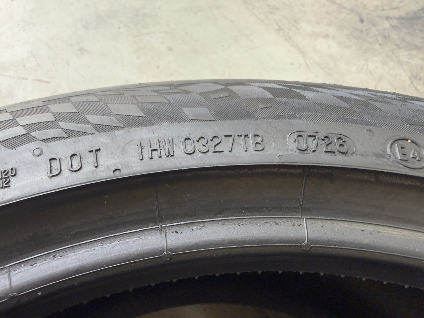 Usato: 2 Pneumatici Continental SportContact 7 245/40R19 98Y XL FR EVc Estivi 85% Residui DOT 2026