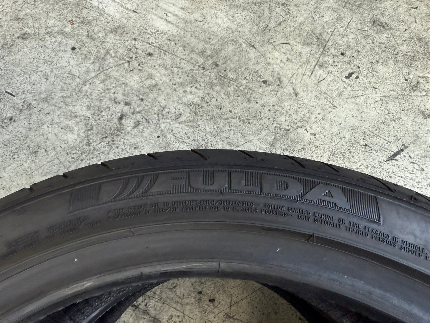 Usato: 2 Gomme 235/40R18 95Y XL Fulda Estive 95% Residuo