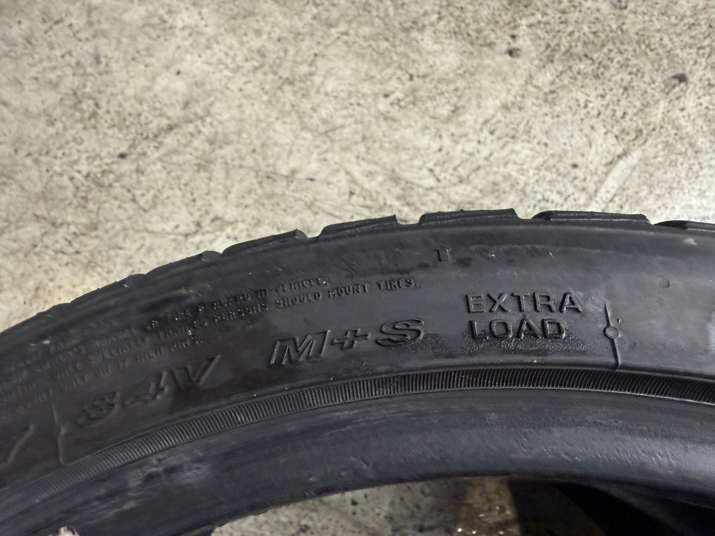Usato: 2 Gomme 205/40R17 84V XL Nexen Invernali 80% residui