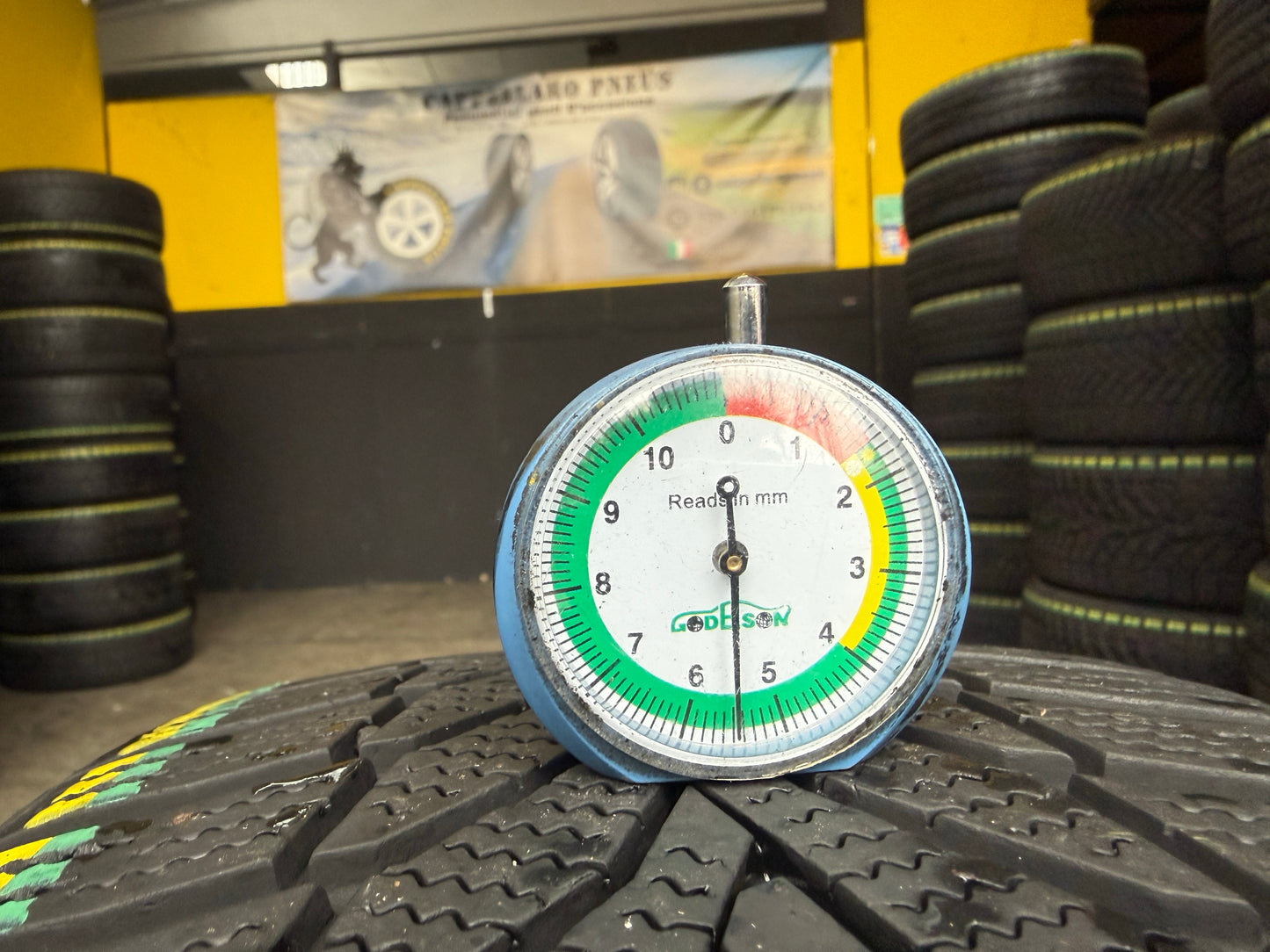 Usato: 2 Gomme 205/40R17 84V XL Nexen Invernali 80% residui