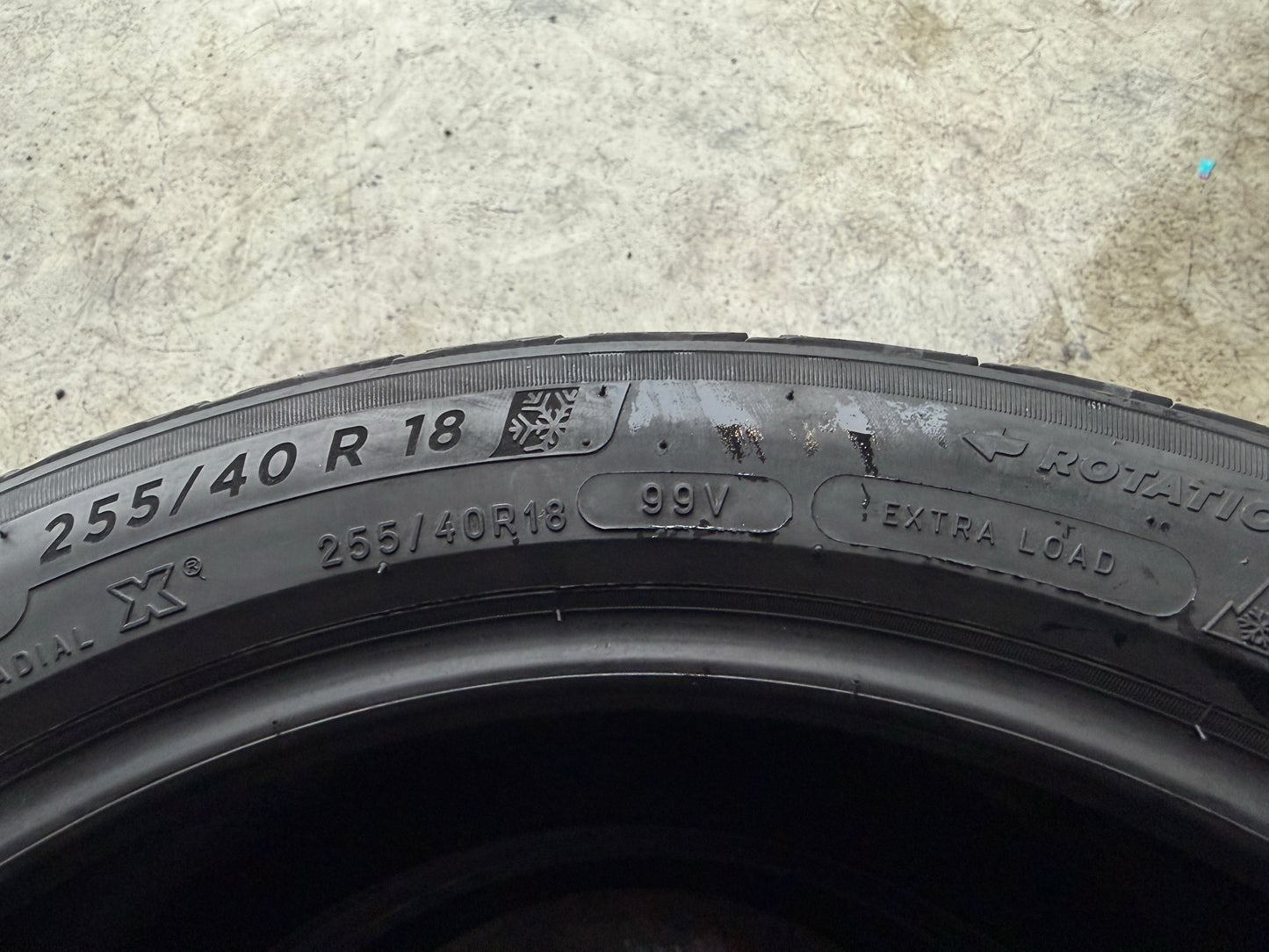 Usato: 2 Gomme 255/40R18 99V XL Michelin Invernali 80% residui