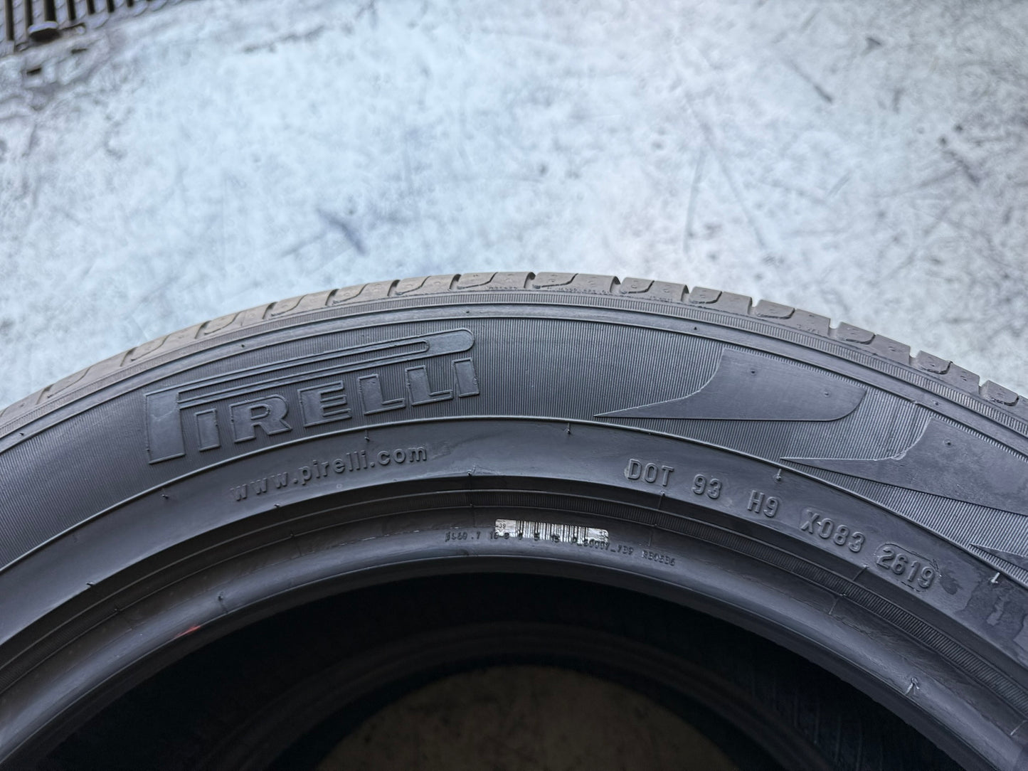 Usato: 2 Gomme 235/55R18 100V Pirelli Estive 95% Residuo