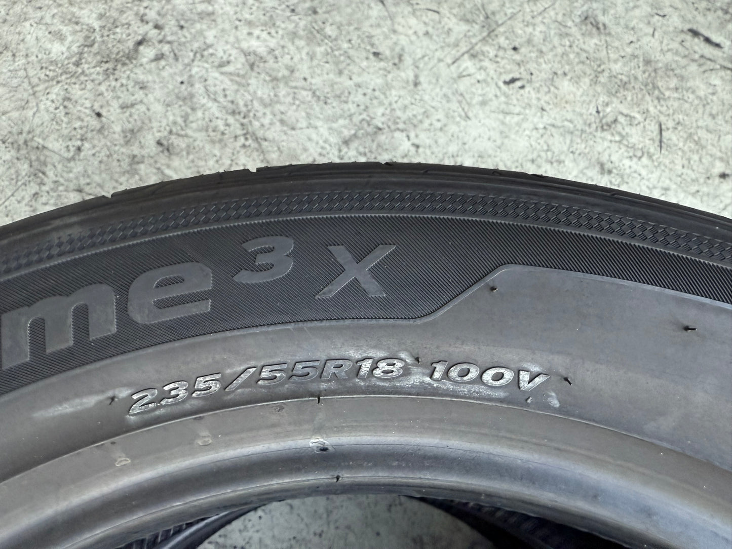 Usato: 2 Gomme 235/55R18 100V Hankook Estive 90% Residuo