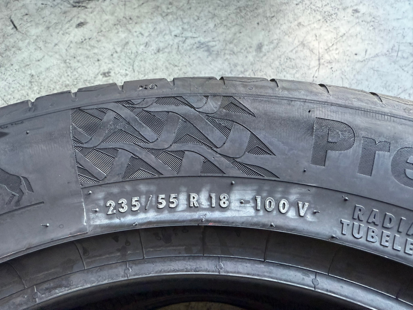 Usato: 2 Gomme 235/55R18 100V Continental Estive 95% Residuo