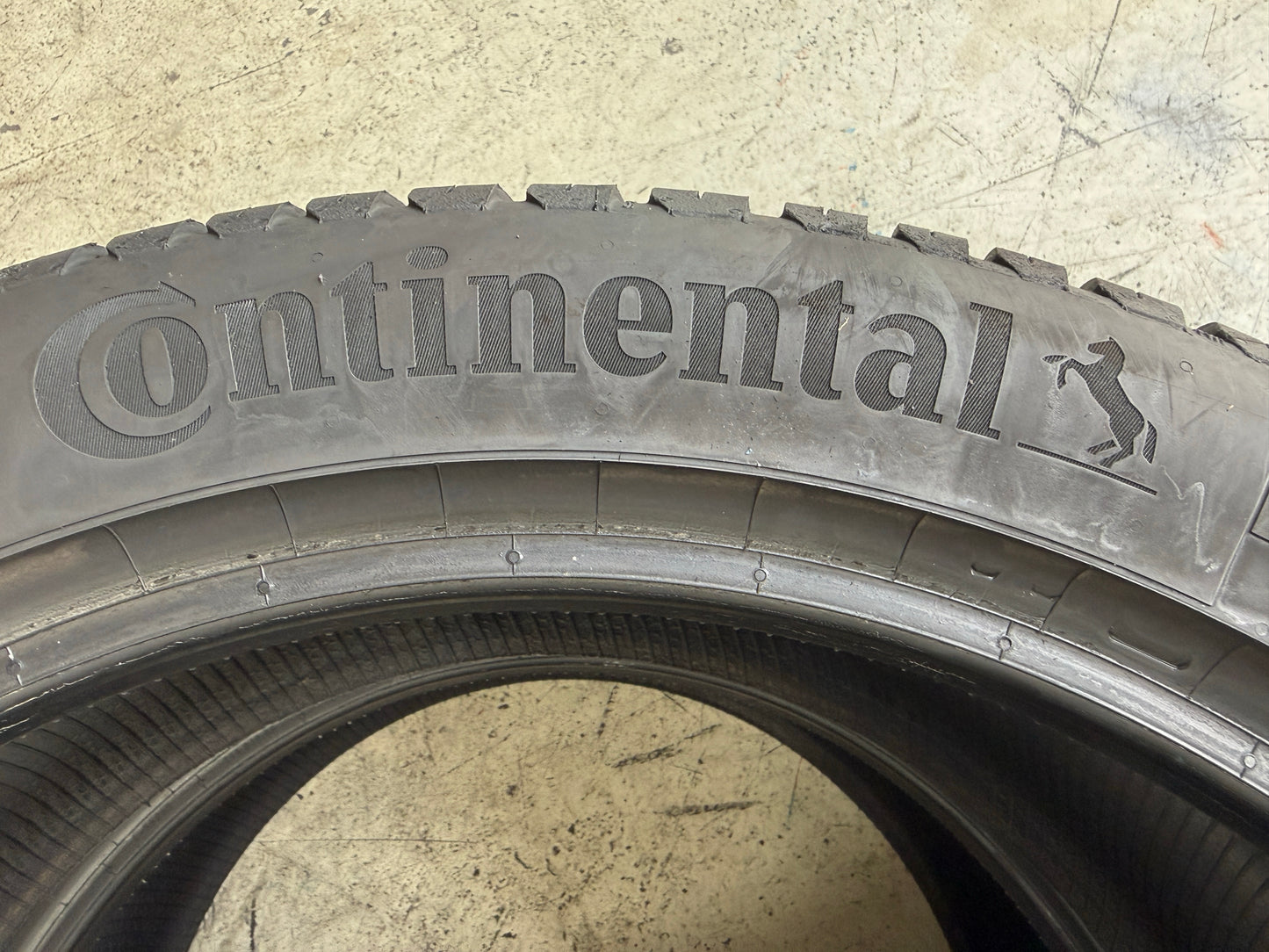 Usato: 2 Pneumatici Continental AllSeasonContact 245/45R20 103W XL FR 3PMSF EVc 4 Stagioni 90% Residui