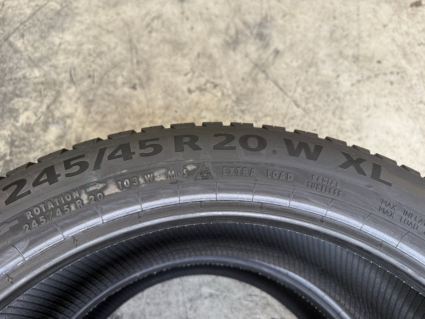 Usato: 2 Pneumatici Continental AllSeasonContact 245/45R20 103W XL FR 3PMSF EVc 4 Stagioni 90% Residui